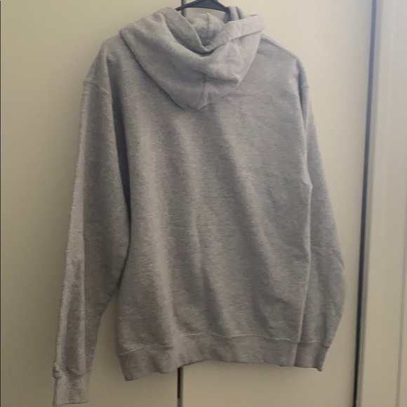 Gray sweatshirt - Picture 2 of 2